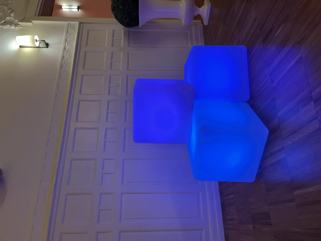 Corporate LED Furniture Rental in Trois-Rivieres.