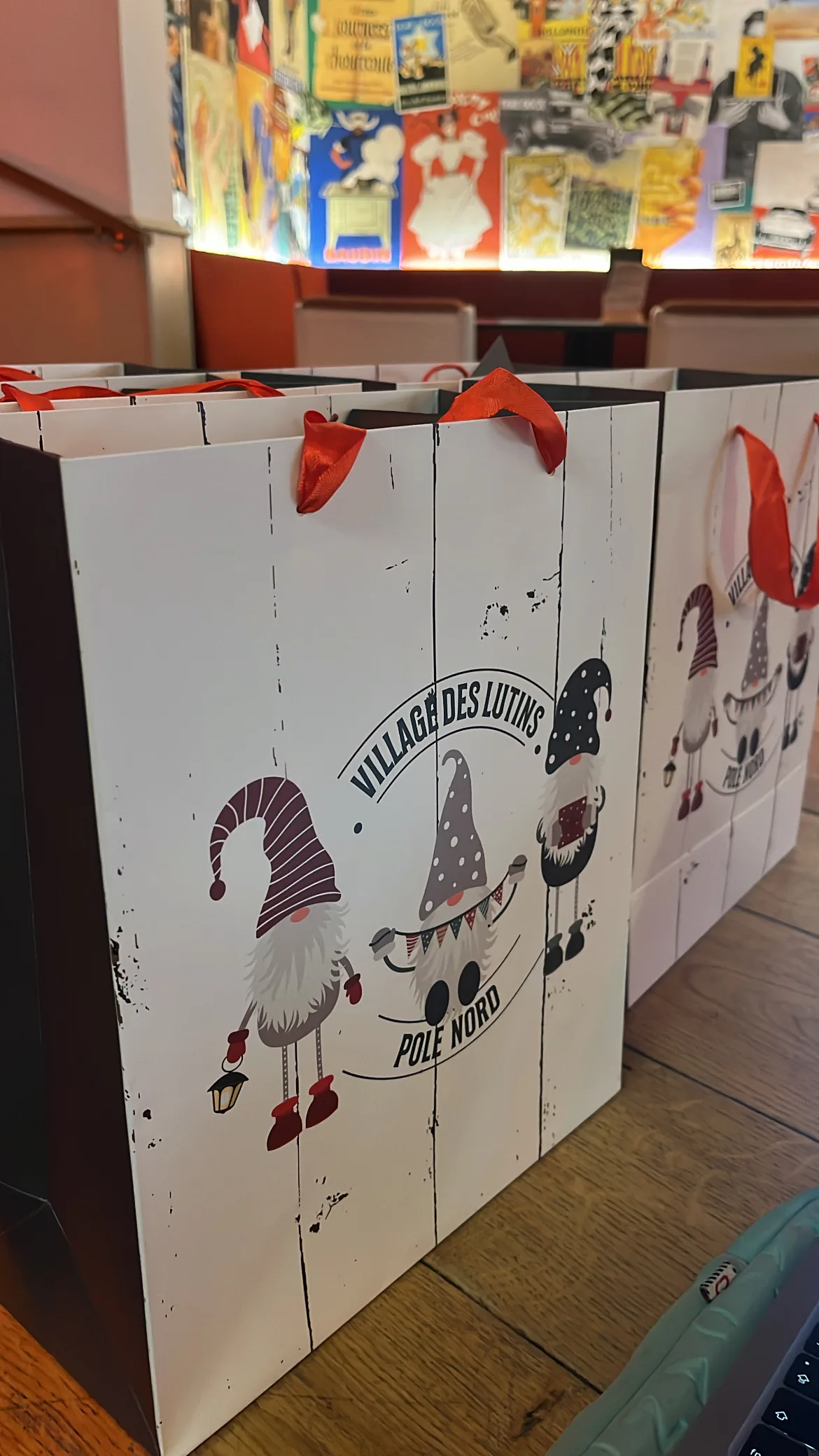 Articles promotionnels entreprise Québec soirée remise cadeaux Hilton · INNOV'events