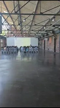 Plénière corporative Québec salle lumineuse Centre des congrès vue sur la ville · INNOV'events