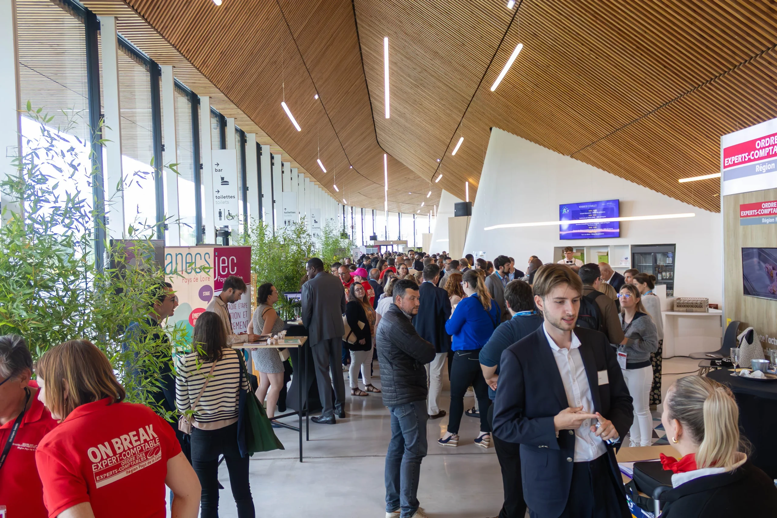Lieu événementiel journée portes ouvertes Trois-Rivières vue fleuve Saint-Laurent · INNOV'events
