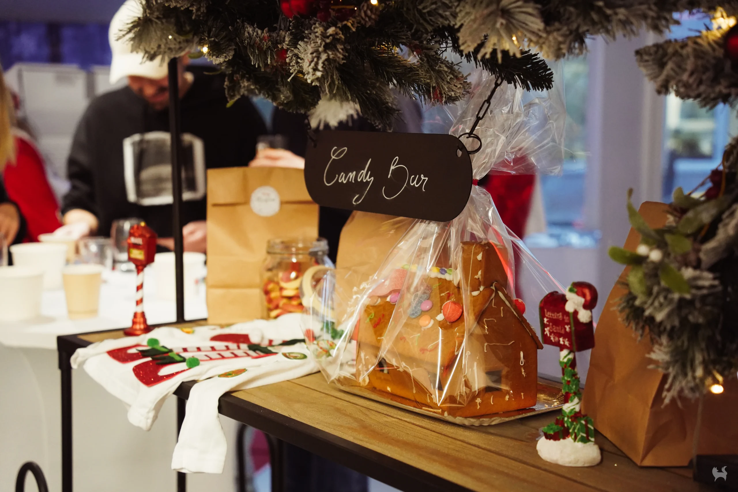 Corporate Christmas party venue Quebec overlooking the St. Lawrence River · INNOV'events