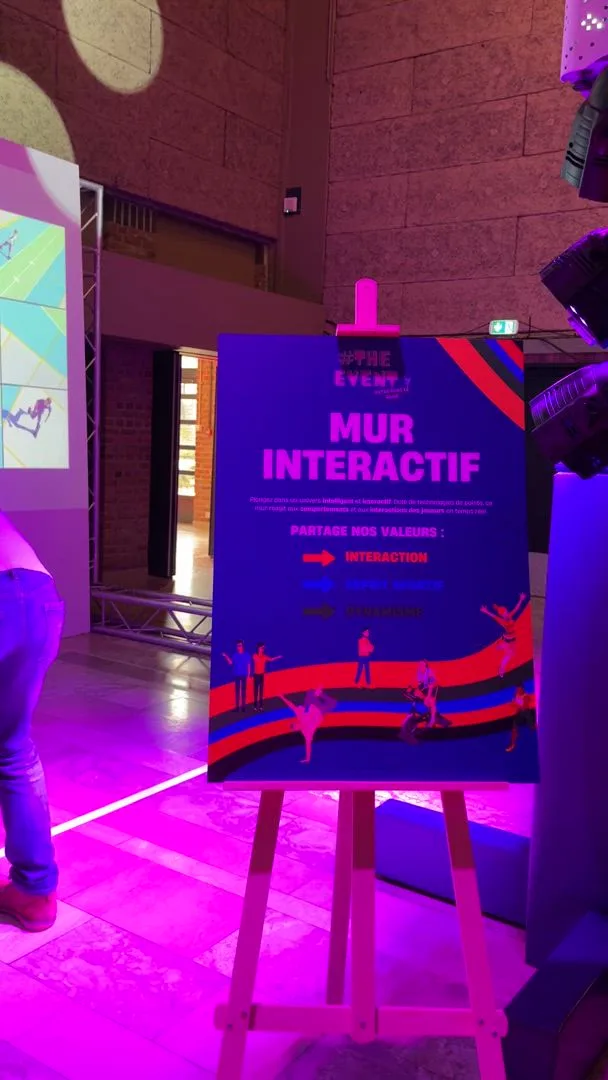 Lieu événementiel simulateur de soccer Montréal vue intérieure Palais des congrès · INNOV'events