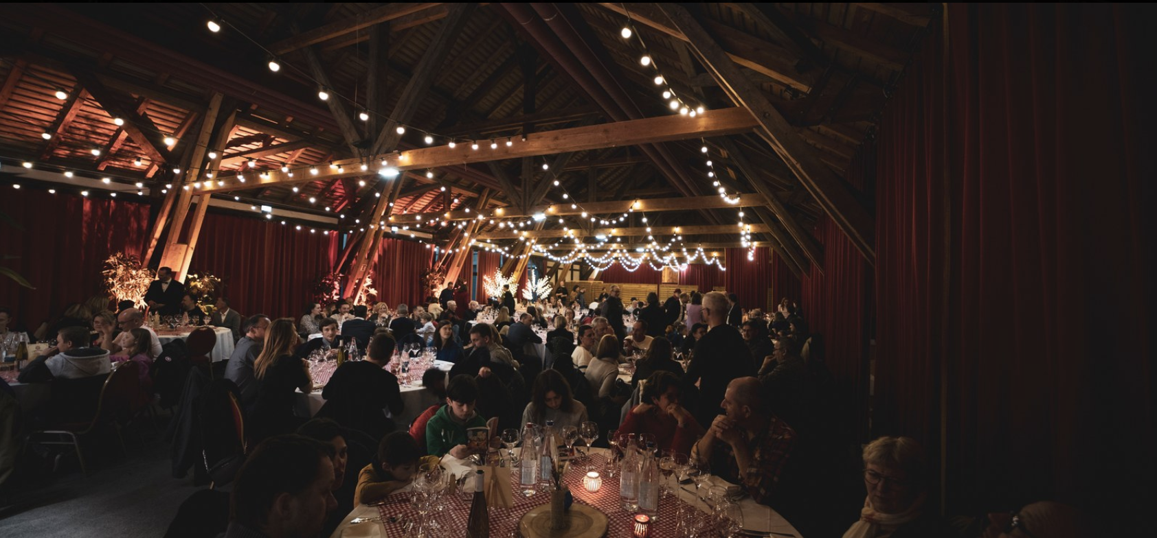Corporate entertainment Trois-Rivieres reception hall with river view · INNOV'events