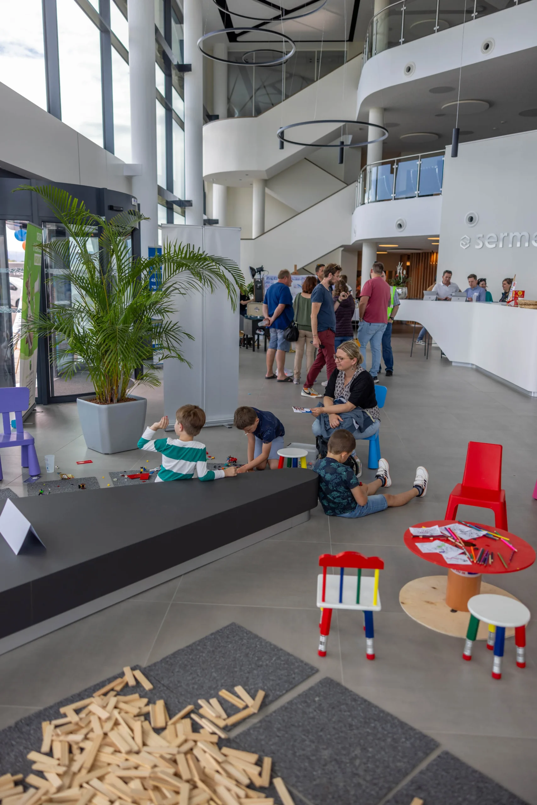 Animation spectacle de magie animation pour enfants Québec grande salle · INNOV'events