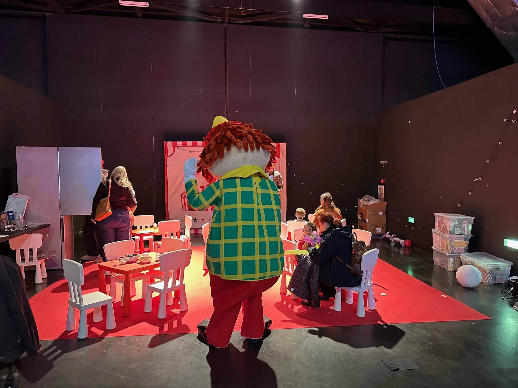 Event venue children's entertainment Laval river view Mille-Îles green space · INNOV'events