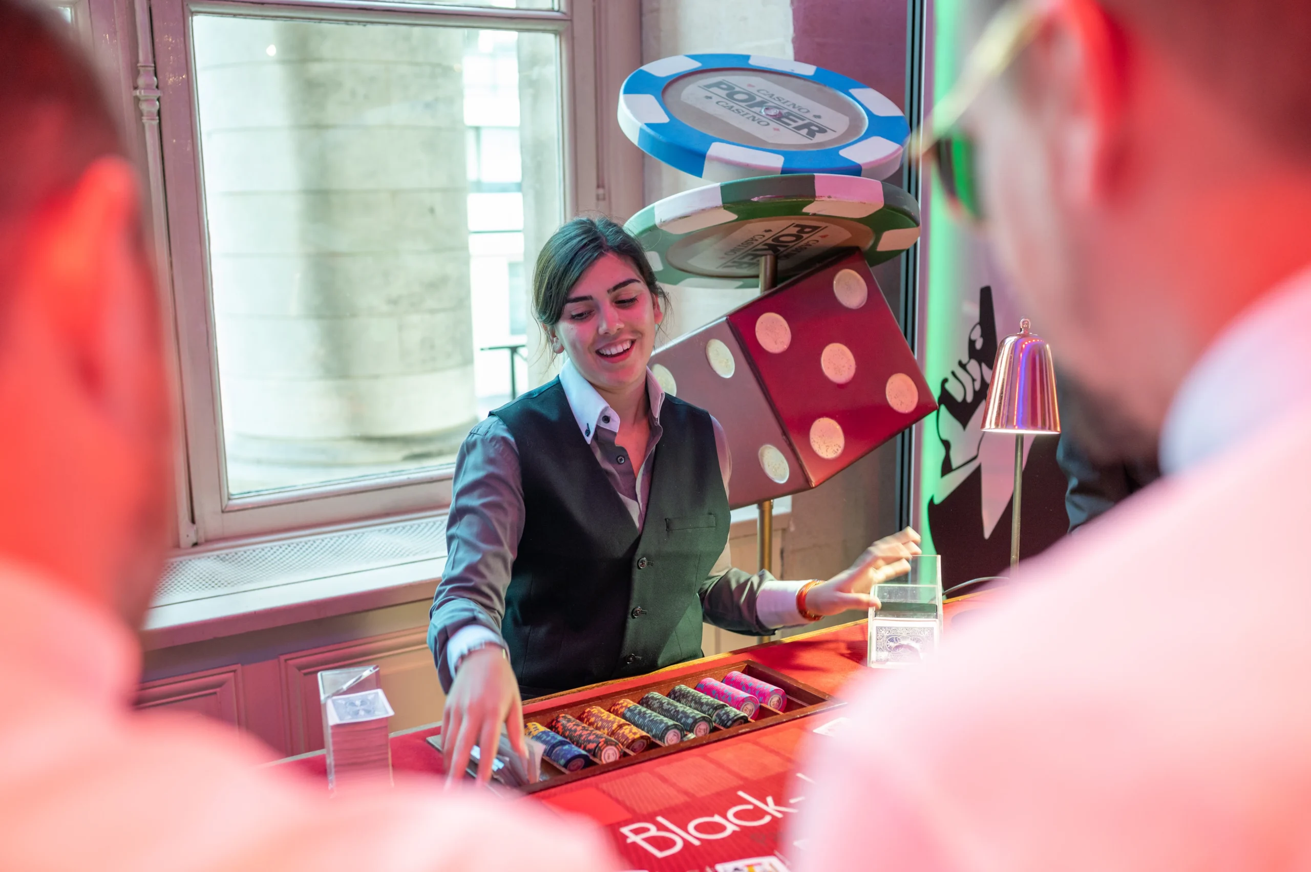 Casino night Montreal roulette table dealer in costume Vieux-Montréal · INNOV'events