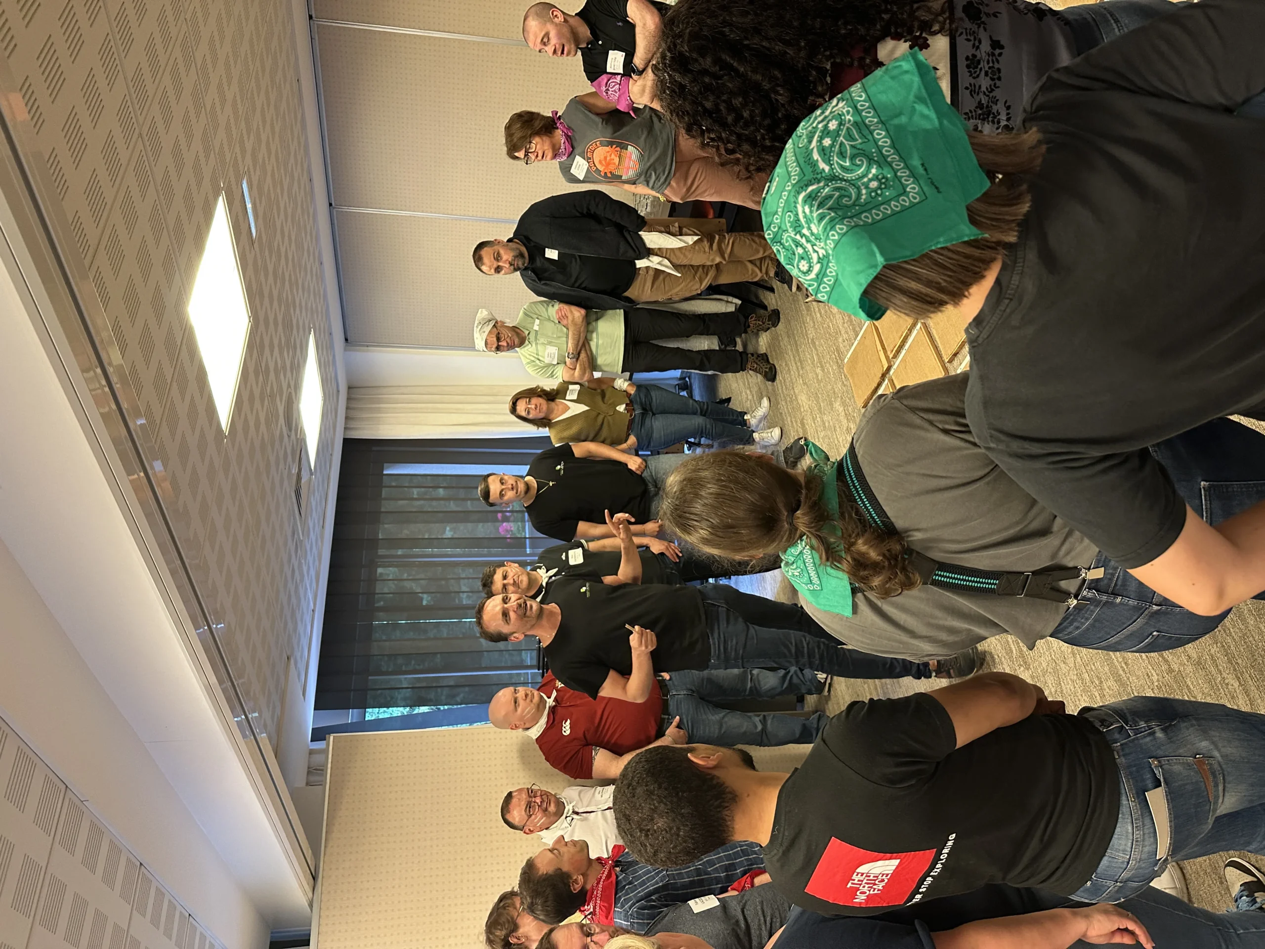 Corporate crisis simulation Laval teams in a fictional inter-departmental crisis cell · INNOV'events