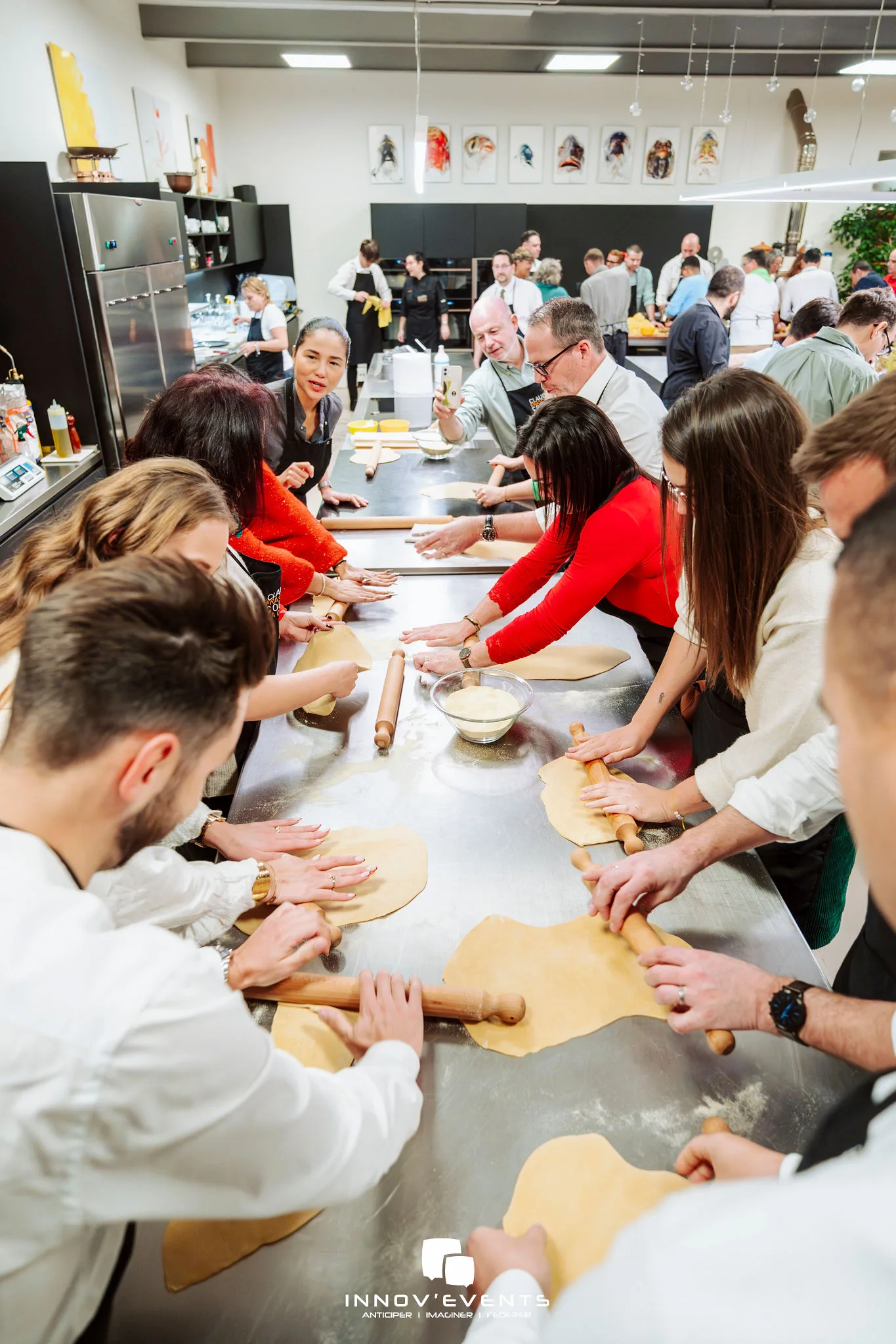 Corporate culinary challenge in Laval, reception hall converted into a professional kitchen · INNOV'events event management