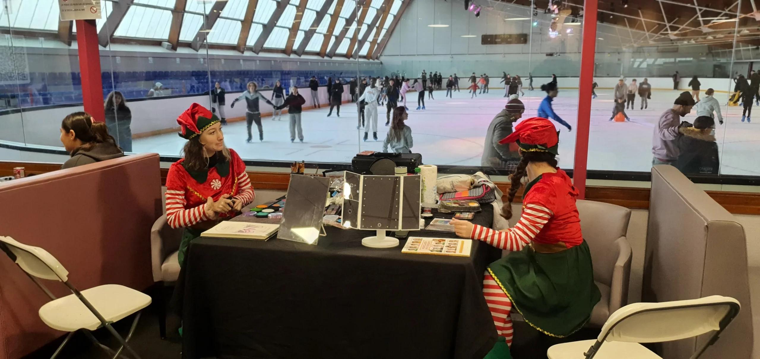 Corporate team Laval on indoor ski simulator winter season · INNOV'events event planning