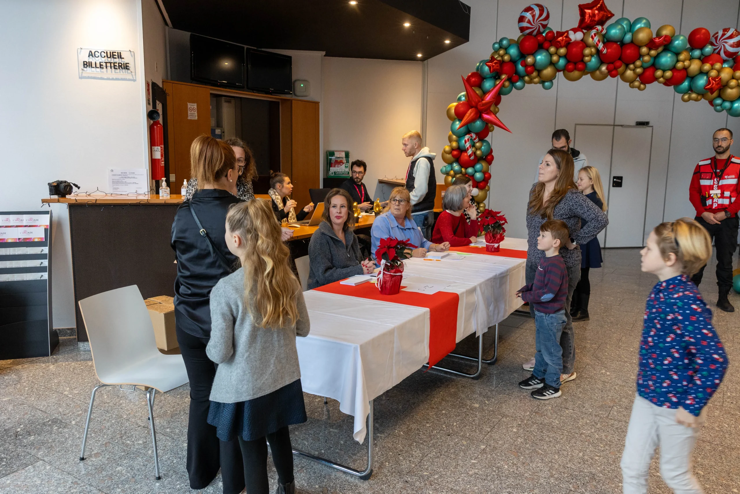 Half-day valet service Laval attendant receiving vehicle at noon · INNOV'events